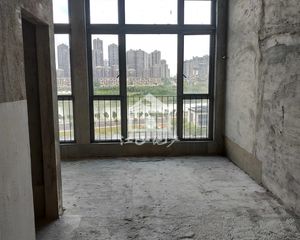 龙光天曜 1房1厅90万