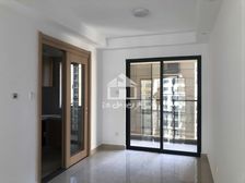 桂雅路小学凤岭国际城118平4居 南北向精装120万带车位