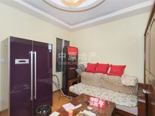 杨浦公园+主卧朝南,繁华地段,采光充足,居家装修