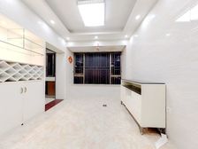 水岸豪门 3室2厅 南 北看花园