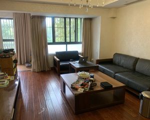 直降30万 东湖熙岸119平精装三房 保养好 小高层
