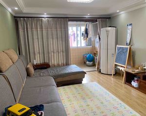 中兴小区3室2厅2卫南朝向360.0万元/套出售