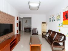 地铁口 中间楼层 13楼 中央花园 2室2厅 简装修