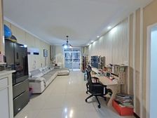 河定桥 金王 府精装实用三房 前无遮挡采光好 有车位可做院子