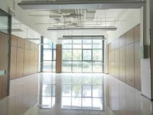 北清路地铁口 122平米价格8000/月含物业取暖发票随时用