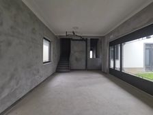 东钱湖 会议中心旁 联排别墅湖棠 5室2厅 南北 毛坯