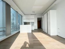 横琴地段甲级写字楼,精装修可随意布局,双层设计视野开阔!