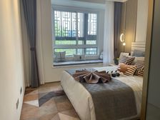 上东时代 95平3居 南北向精装修 方便看房