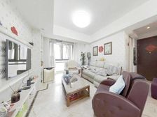 高品质小区,豪华装修,方便,看房随时,满五年送车位