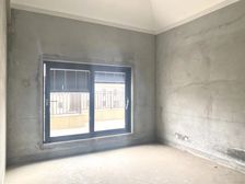 F扬州天下三期景观别墅 上下4层产证244地下室95 车位有