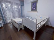 金湾华庭4室2厅2卫南朝向597.0万元/套出售