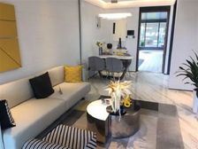 春园北路小清河旁金地云栖天悦58万买90平小三室江景现房