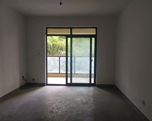 滨湖晴园3室2厅2卫南朝向259.0万元/套出售