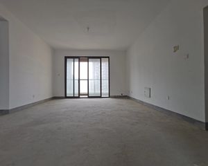 世茂世界湾花园4室2厅2卫南朝向520.0万元/套出售