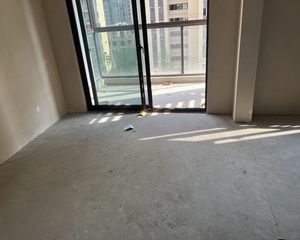 芦港家园3室2厅1卫南朝向215.0万元/套出售