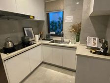 襄州区时代天街34中旁世茂云锦35万买100平大三室洋房