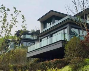 青山湖地铁口,六合湖光山社独栋别墅,现代风格,赠送超大露台!