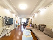 吴中园区飞地 尹山湖轻轨旁低价好房 九龙仓品质大三房