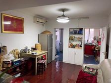 精装全明厅南北通,近,底楼带花园。全新家具全送 出售
