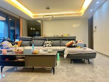 南岸区 荣盛华府二期 四房 225万