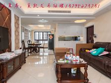 带车位, 150平3居 南北向精装修,小区中间位置,急售。