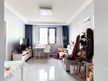 已经买好房子了,看房非常方便,精装修两房