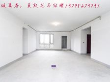 主楼位置,地产尚海郦景 233平4居 南北向精装修
