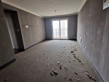 橡树湾 118平3居 南北向毛坯 随时签约