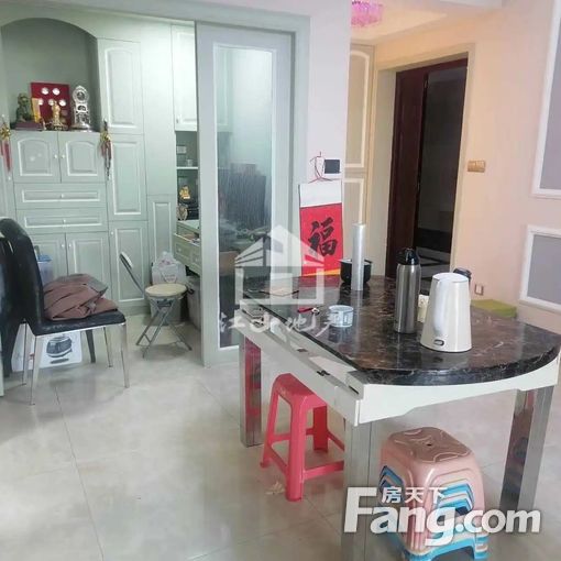 ÄϺþÃû¶¼¹ã³¡ 3·¿2Ìü