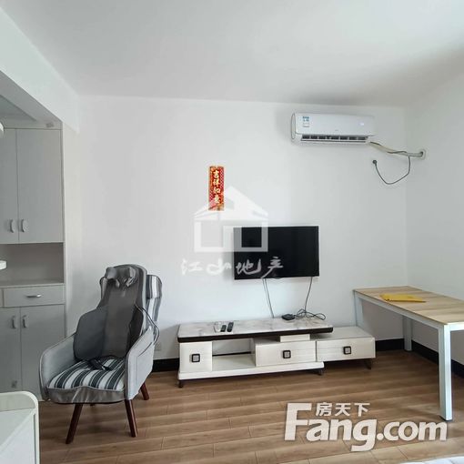 青秀仙葫精装一居室 电梯高层1500元/月0龙湖天街对面