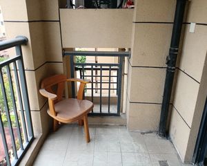 横港新家园2室2厅1卫南朝向88.0万元/套出售