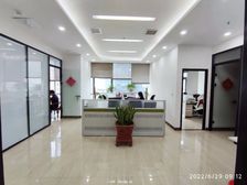 西红门嘉悦广场 240平 双面采光 带家具 户型方正随时看