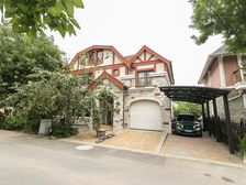 大面宽,6.8米挑空客厅,三间卧室朝南,双主卧室设计!