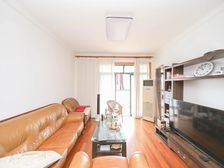 万辉旁边2003年,三房两厅两卫,飞机户型,电梯房,诚心出售