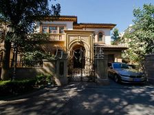 中海尚湖世家 独栋别墅 5室4厅 毛坯房 前二后三