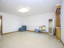 新上良乡政通路2号院中间楼层小区中间位置3室1厅3阳台