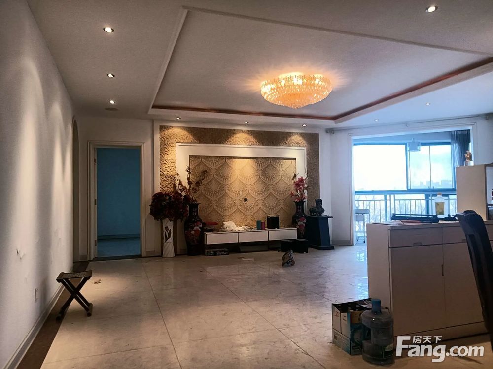 丽景苑4室2厅2卫 南北通透 精装修 舒适楼层 满二年