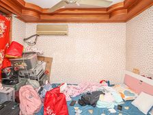 一楼 带院子 有30平 去7号芳华路350米左右 靠谱的