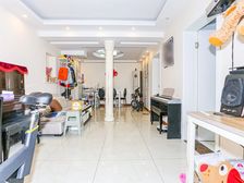 内环内滨江旁,4.19号线,精装修两房两厅,户型很正气,诚售