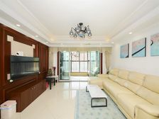 中南世纪城 大平层 好楼 层装修保养好 采光足 满五