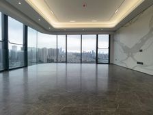 渝中区一线看江豪宅次新房 停车方便 高楼层视野无遮挡 临地铁