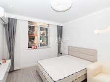 小户型,一梯四户,近地铁,房型正气,居家装修