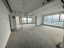 星河国际花园3室2厅2卫南朝向303.0万元/套出售