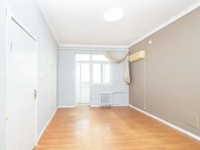 蒲黄榆二里,带电梯,南向两居室,着急出售,满五年,临近地铁