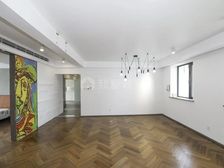 古北·巴黎花园四大在花园之首,小区管理好,屋况保养好,可随时