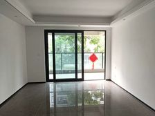 保利湖光印4室2厅2卫南朝向510.0万元/套出售