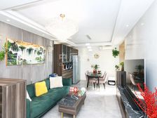 豪奢新装,满5.1,中高顾村公园全景,带车位