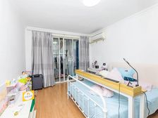 零陵小区.黄锦2楼. 精装修.诚售