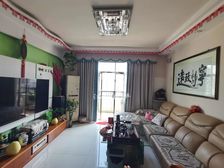 振宁阳光康城 5房2厅117万