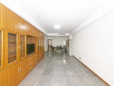 业主急售 近地铁 采光充足 户型方正 另带车位 配套好